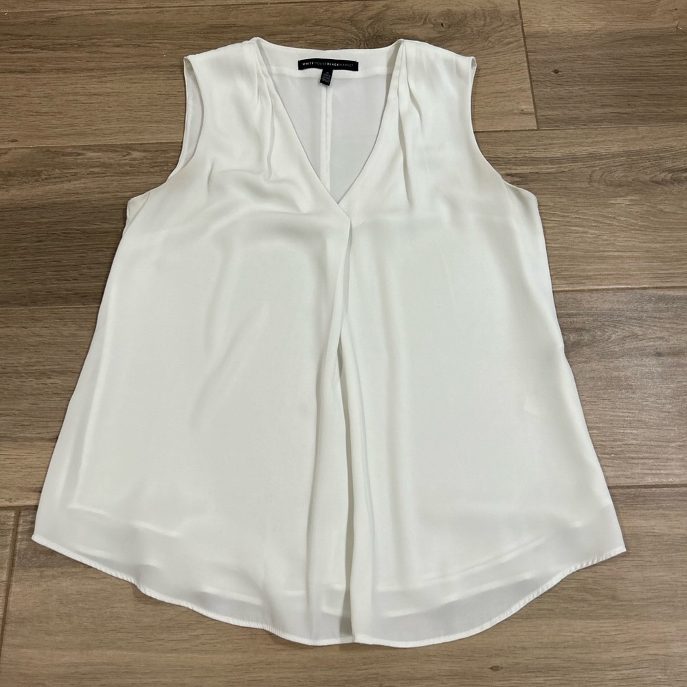 White House Black Market Women’s Size 0 Sleeveless V Neck Blouse Tank Top Ivory